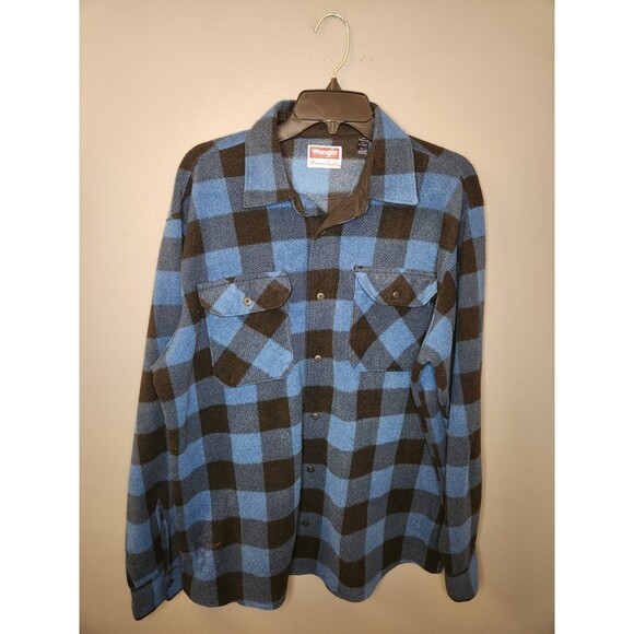 Wrangler Overshirt Men's L Blue Long Sleeve Button Fleece Buffalo Plaid Workwear - Picture 2 of 6